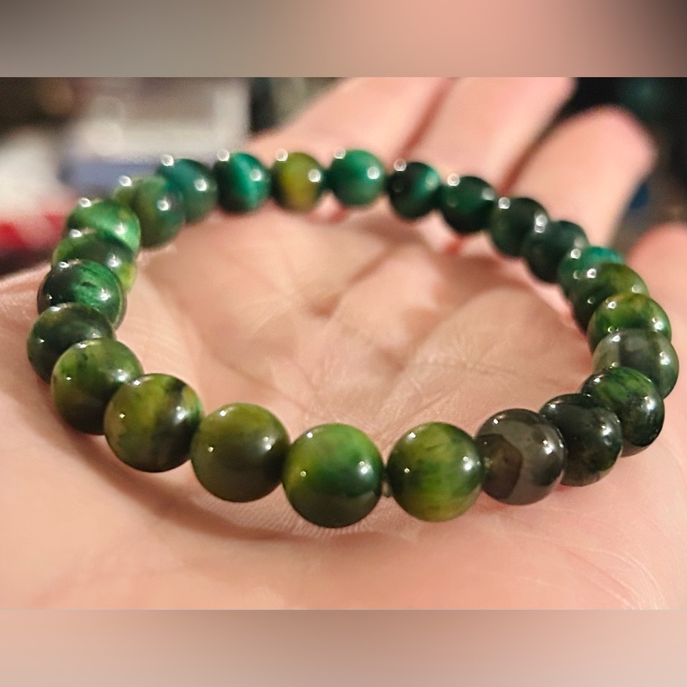 Handmade UNISEX 8mm Green Tiger Eye Beaded Stretch Bracelet